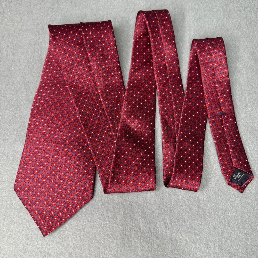 Croft & Barrow Men's Burgundy‎ Geometric Silk Tie